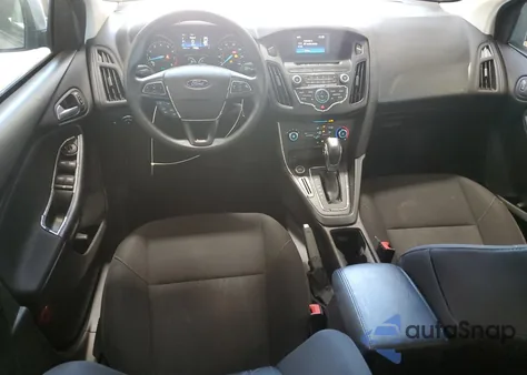 2016 Ford Focus Se z USA, uszkodzony, nr VIN 1FADP3F20GL354719